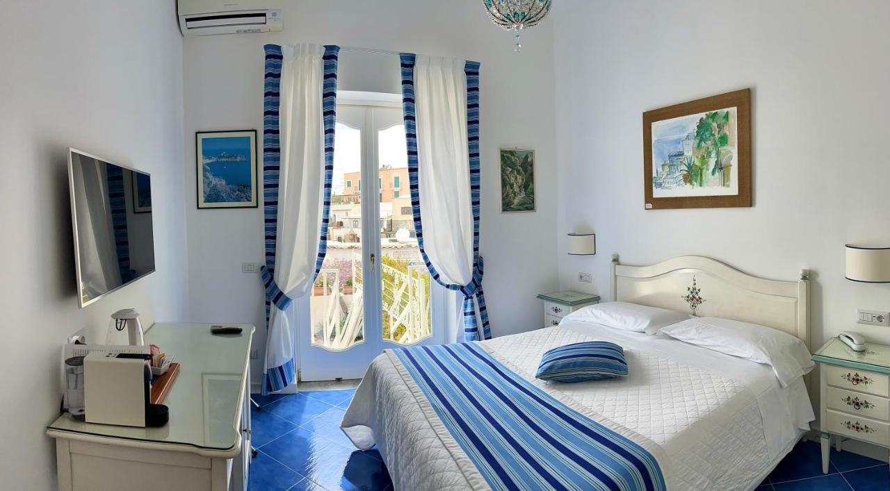 Hotel Villa Delle Palme In פוזיטנו מראה חיצוני תמונה